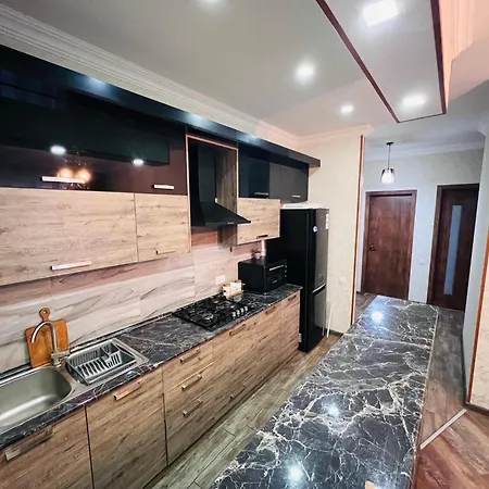 2Bedroom Home Inn At Jikia'S Green Complex-Central Tbilisi Exterior photo
