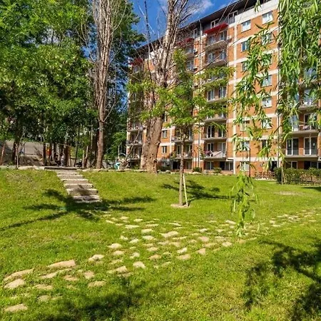 2Bedroom Home Inn At Jikia'S Green Complex-Central Tbilisi Exterior photo