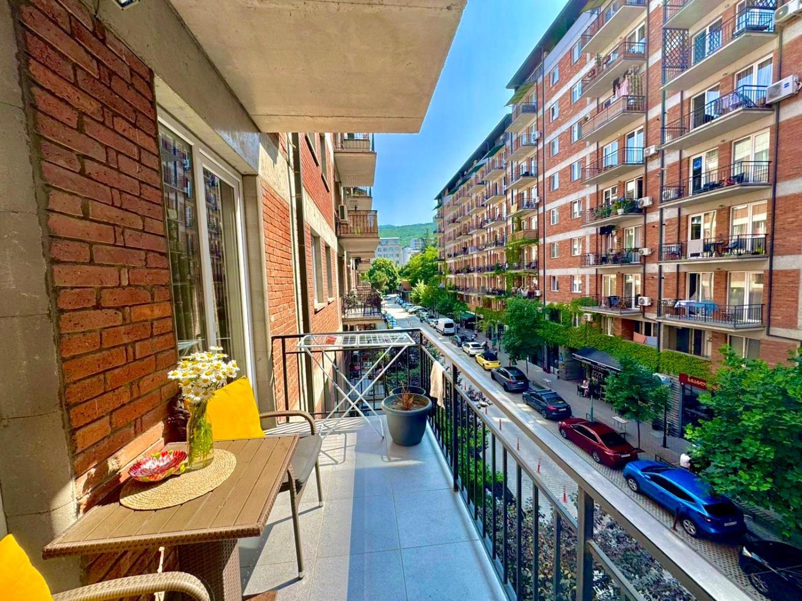 Appartement 2bedroom At Jikia's Complex-central